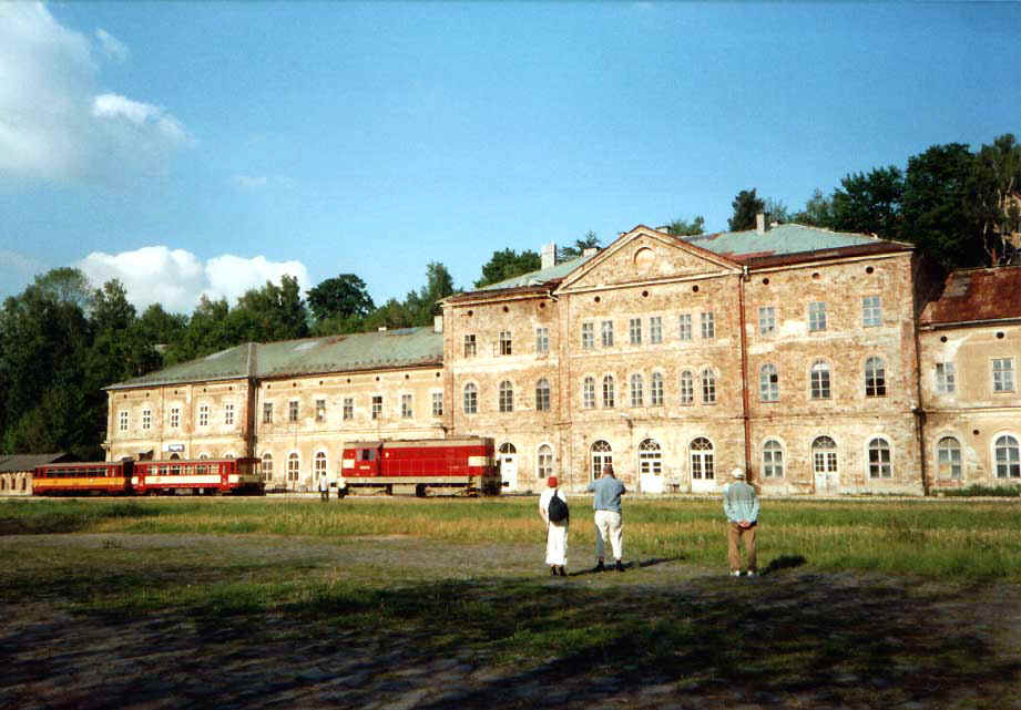 Grenzbahnhof_Weipert[1].jpg (92857 Byte)