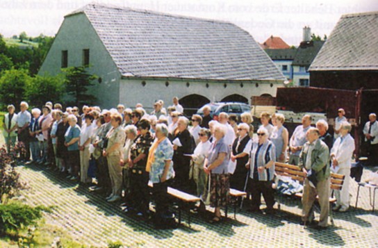gedenken0413.jpg (72462 Byte)
